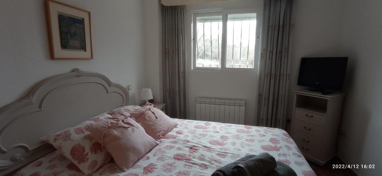 Casa De Huespedes Villa De Las Hortensias Bustarviejo Zewnętrze zdjęcie
