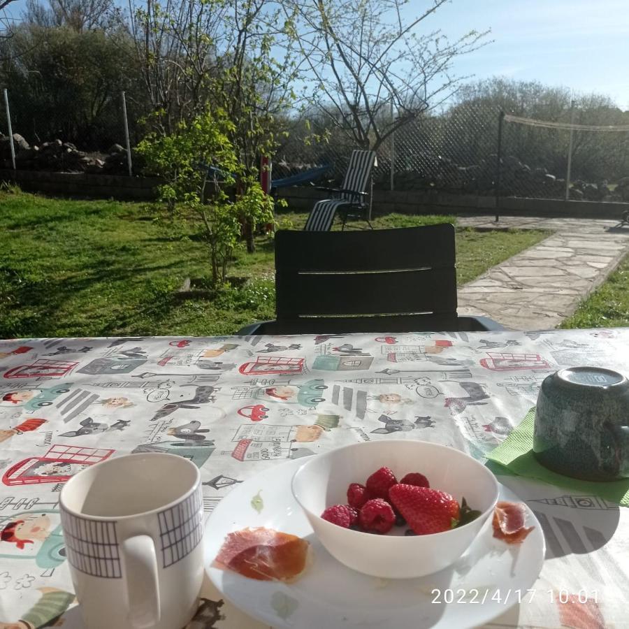Casa De Huespedes Villa De Las Hortensias Bustarviejo Zewnętrze zdjęcie